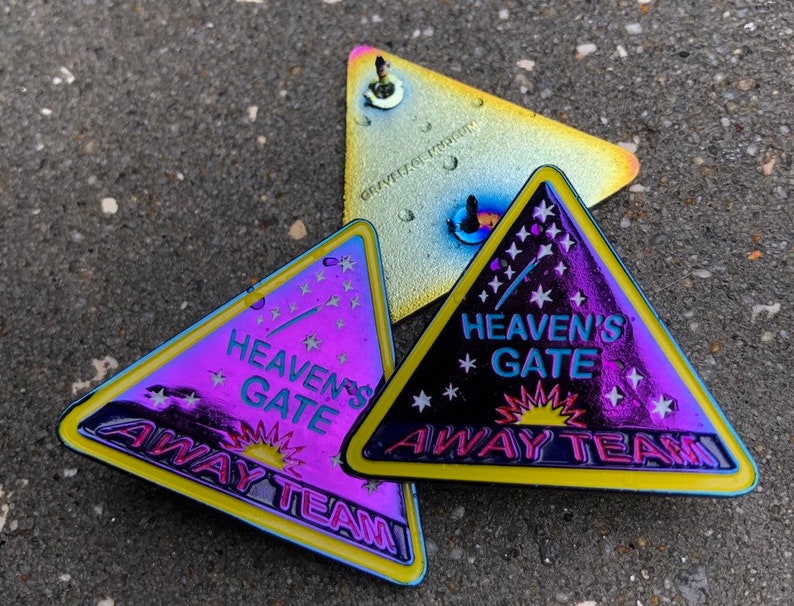heaven's gate away team shirt