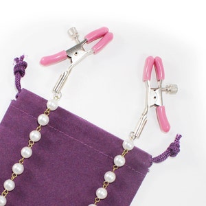 Nipple Clamps with Luster Faux Pearl Link Chain 10 inch adjustable clips