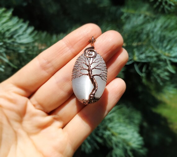 White Cats Eye Gemstone Necklace Viking 