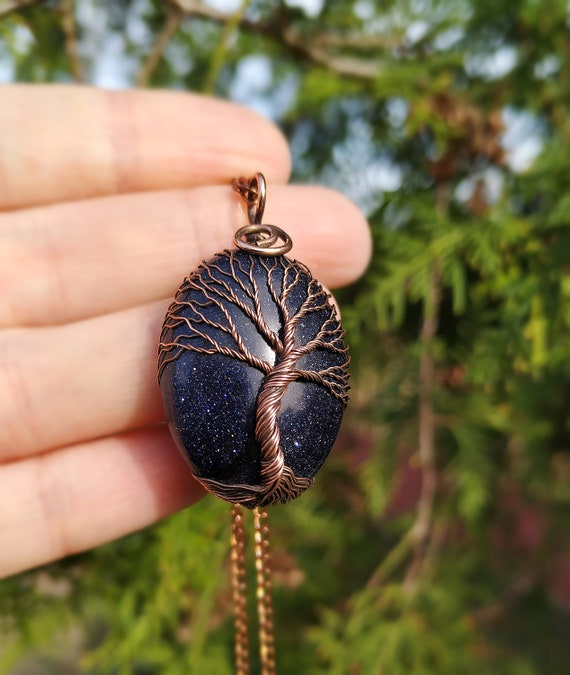 Blauer Goldstein Baum
