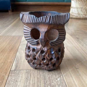 Vintage MCM 70&#39;s rzeźbiony drewniany uchwyt na sowy | Boho chic | Wiejski | Miłośnik sów | Kicz lat 70.