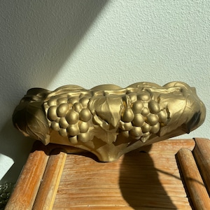 Vintage 1960&#39;s-1970&#39;s ARNEL&#39;s Gold HOLLYWOOD REGENCY Grapevine Wall Pocket Planter Holder | Ornate Kitschy Wall Planter