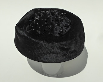 VINTAGE | Black Textured Velour Hat with Rhinestones and Hatpin