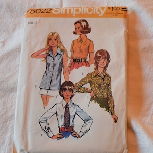 Size 10 UNCUT Vintage 1970s Simplicity 5022 Sewing Pattern Misses Blouse Tunic Top Large Pointed Collar Neck Tie Bust 32.5&quot;