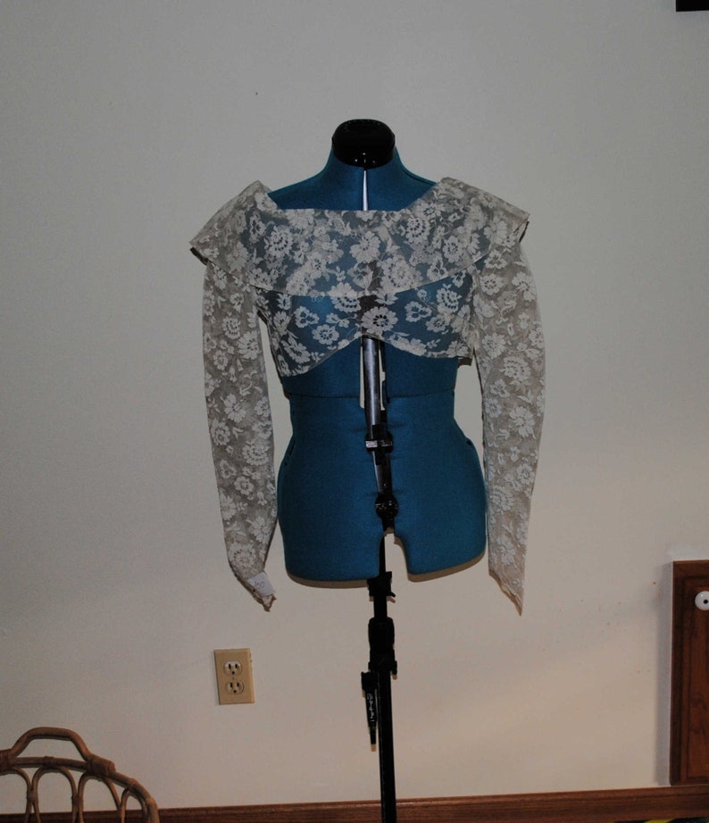 Back V Neckline with Button and Loop Closure Front Cowl Neckline Vintage 1950s Fitted Lace Bolero Jacket