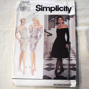 Taglia 6 8 10 UNCUT Vintage anni &#39;90 Simplicity 7568 Cartamodello per abito da donna Petite con gonna sottile o svasata Busto 30 31 32