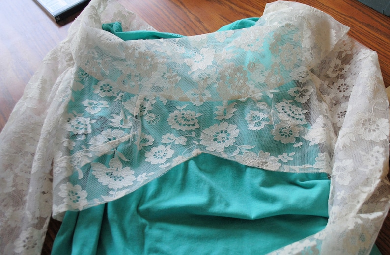 Back V Neckline with Button and Loop Closure Front Cowl Neckline Vintage 1950s Fitted Lace Bolero Jacket