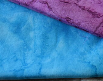 Vintage Batik Stoff, Türkis und Lila, Meterware, Wasserfleck