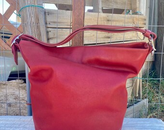 Vintage Coach 9953 Helens Legacy Bag Red Leather Duffle Made in 