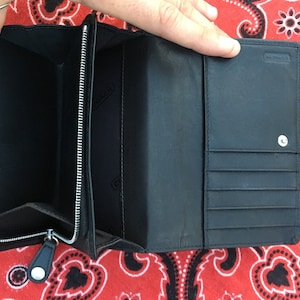 Coach Wallet / Vintage Coach Wallet / Black Leather Bi-Fold Accordion Pocket Zip Wallet / Excellent to Mint Condition
