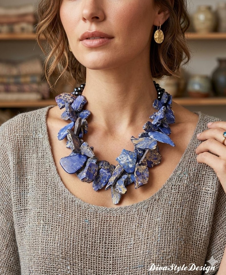 Collar llamativo de jaspe púrpura, conjunto de collar de losa de piedra preciosa púrpura. imagen 1