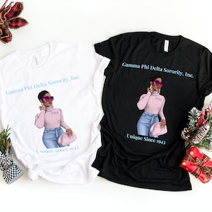 ga Phi Delta Sorority Fashion Lady T-Shirt, gamma Phi Delta Sorority T-Shirt, Pink Einzigartige Rollkragen Mode Lady gamma Phi Delta T-Shirt