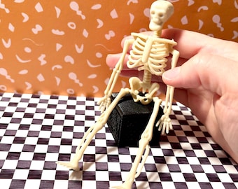 Dollhouse Miniature Halloween Decor Skeleton