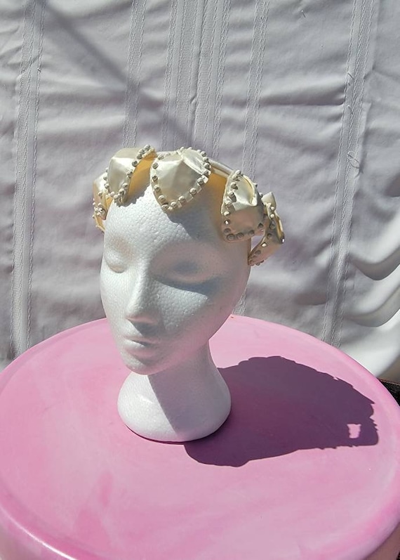 1950s Ivory Bridal Pillbox Hat - image 1