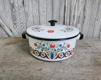 Vintage Berggren Scandinavian Folk Art Enamelware Pot with Lid