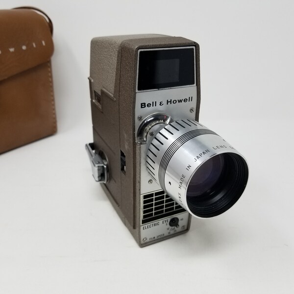 Bell & Howell Vintage 314 Zoom Electric Eye 8mm Movie Camera ~ Mid Century Home Movies