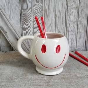 Vintage 1970s Smiley Face Mug: Ceramic Coffee Cup