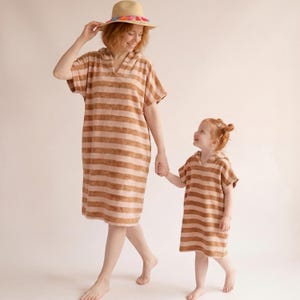 Strandponchopatroon voor kinderen en volwassenen Surfponcho Naaigids Familievakantie Cadeau om te naaien Aankleeddoek met capuchon voor peuters zomerprojectidee