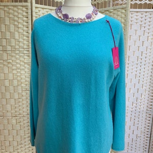 Italian one size jumper in Five Pretty Colours image 4