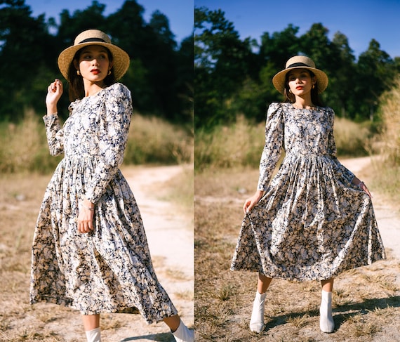 80s Romantic Floral Laura Ashley Maxi Dress, Vin