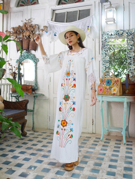 1970s Vintage White Cotton Embroidery Maxi Dress,… - image 4