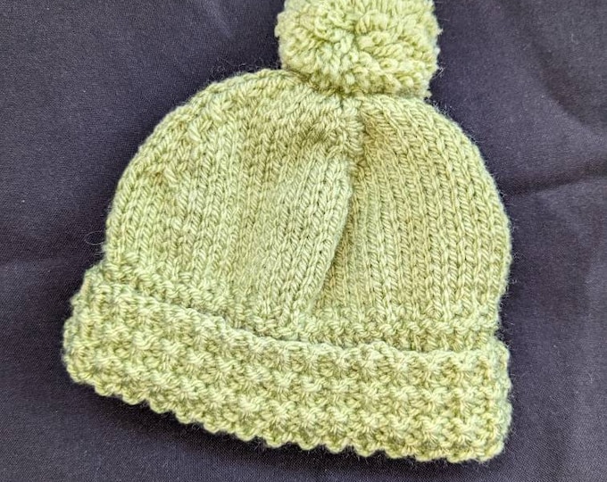 Premature baby green unisex bobble hat