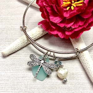 Blue Sea Glass Dragonfly Bracelet, Dragonfly Bracelet, Sea Glass Bangle Bracelet, Sea Glass Bracelet, Sea Glass Jewelry, Summer Jewelry