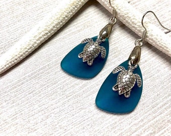 Blue Sea Glass Turtle Earrings. Sea Turtle Earrings, Teal Blue Sea Glass Earrings, Sea Glass Earrings, Sea Glass Jewelry, Beachy Jewelry