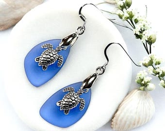 Sea Glass Turtle Earrings • Sea Turtle Earrings• Turtle Jewelry • Turtle Gift • Sea Glass Earrings • Sea Glass Jewelry, Beachy Jewelry