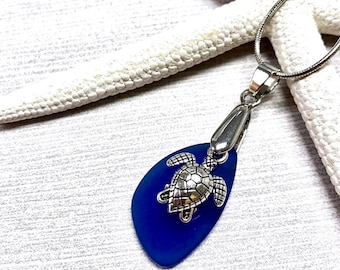 Blaue Seeglas Schildkröte Halskette, Wasserschildkröte Halskette, Seeglas Anhänger Halskette, Kobalt Blau Seeglas. Traumhafte Schmuck. Seeglas Schmuck.