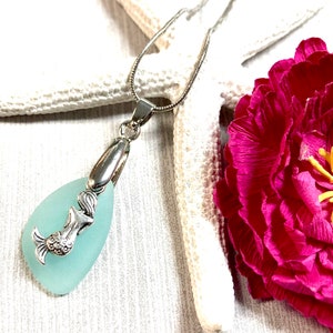 Sea Glass Mermaid Necklace , Mermaid Pendant Necklace, Aqua Sea Glass, Sea Glass Necklace, Sea Glass Jewelry, Mermaid Jewelry ,Beach Jewelry