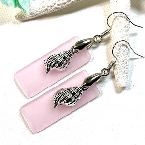 Sea Glass Conch Shell  Earrings, Conch Shell Earrings, Sea Glass Earrings, Conch Shell  Jewelry, Beachy Jewelry, Sea Glass Jewelry