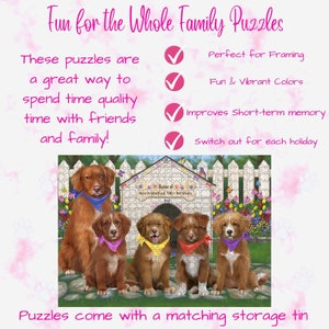 Puede incluir: Un rompecabezas con un grupo de Nova Scotia Duck Tolling Retrievers. El rompecabezas muestra una valla blanca y una casa con el texto "Home of Nova Scotia Duck Toller Retrievers". El texto "Fun for the Whole Family Puzzles" está en la parte superior.