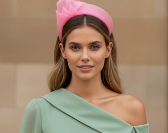 Light pink fascinator, Baby pink headpiece, Wedding guest hair accessory, special event headband, hat alternative, hair decoration, rose