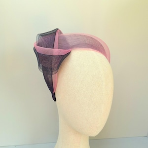 Pink and Black fascinator, Races headpiece, Wedding guest hair accessory, Special event headband, hat alternative, mother of the bride