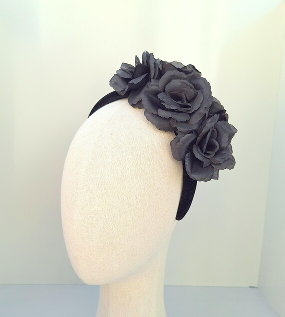 Black Fascinator With Silk Flowers, Races Hairpiece, Ladies  display picture 3