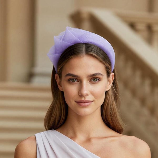 Lilac Purple fascinator, Races headpiece, Wedding guest hairpiece, Special event hair, hat alternative, mother of the bride, hatinator