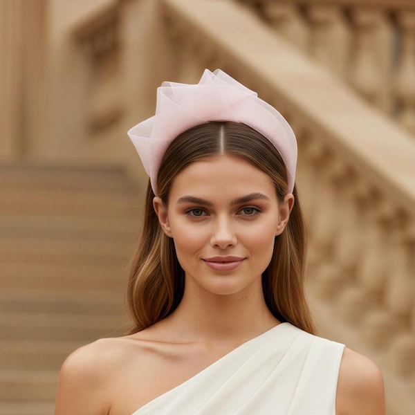 Pale Light Pink fascinator, Wedding guest hairpiece, Mother of the bride or groom, Races hatinator, Hat alternative, Ladies day, Single