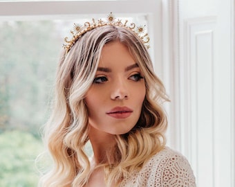 Gold Bridal Hair Accessories, Celestial wedding Accessory, Star Headpiece, Boho bridal headband, Bohemian crown, Gold stars hair piece