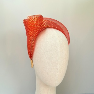 Red fascinator with a gold sparkle, wedding guest, mother of the bride, races hatinator, handmade headpiece, unique hairpiece