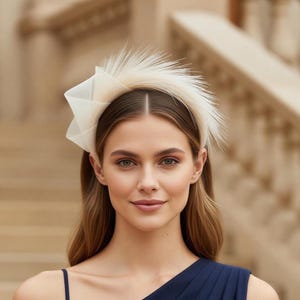 Ivory Cream fascinator hat, feather style headpiece for races, wedding guest and mother of the bride, Special occasion headband