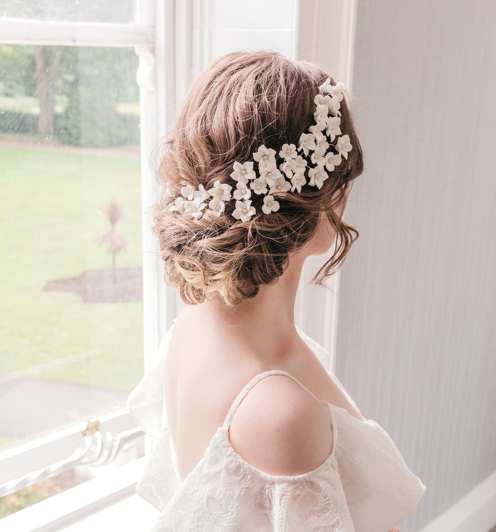 bridal headpieces with flowers