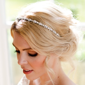 Bridal Halo Headpiece, Wedding Hair Accessory, Crystal Bridal Headband, Elegant Wedding Hairpiece, Handmade Bridal Crown, Boho Bride Halo