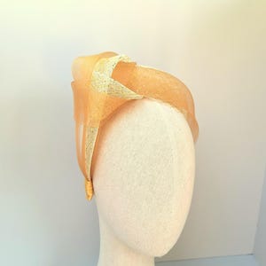 Gold Natural fascinator, Wedding guest hairpiece, Mother of the bride or groom, Races hatinator, Ladies day, Hat alternative, Event headband