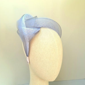 Silver Grey fascinator, Wedding guest hairpiece, Mother of the bride or groom, Races hatinator, Ladies day, Hat alternative, Event headband
