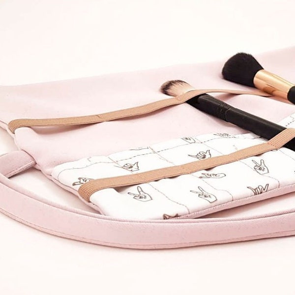 cosmetic brush roll with unique design