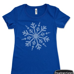 Christmas Shirts for Women, Ladies Snowflake Shirt, Secular Holiday Shirts, Christmas Gift for Mom, Trendy Winter Shirts, Minimalist design