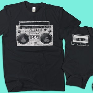 Magliette coordinate per papà e bambino, stereo portatile e musicassetta, magliette coordinate padre-figlio, magliette coordinate padre-figlia, regalo per la festa del papà per papà