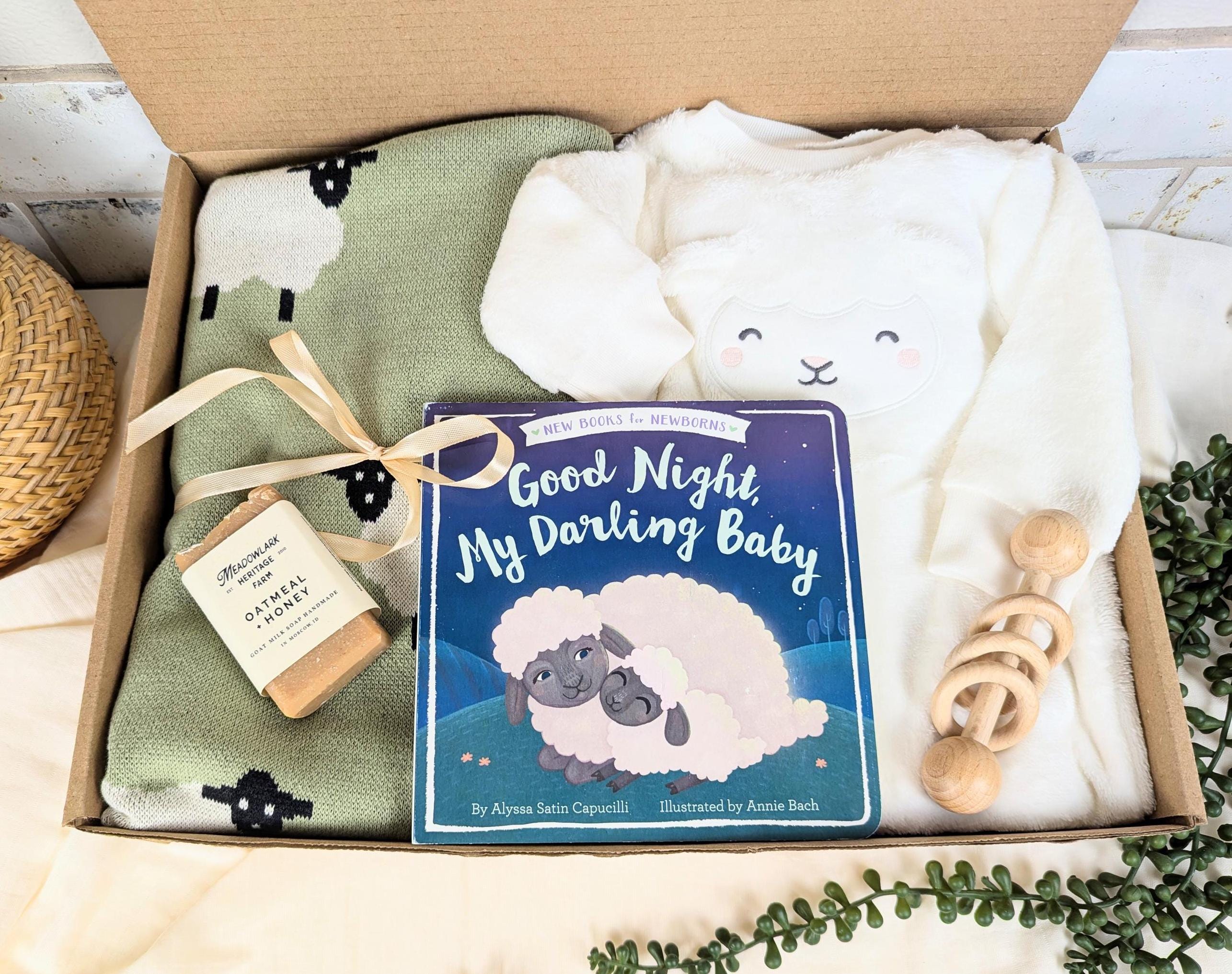 Sheep baby Gift Box- baby boy gift, Baby gift box, Sheep baby gift, Lamb baby gift, Baby, Baby Farm gift, Lamb baby blanket