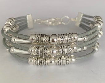Bracelet for women, Boho bracelet, Gray bracelet, Silver bracelet for women, Women’s leather bracelet, Beaded leather bracelet, Bohemian